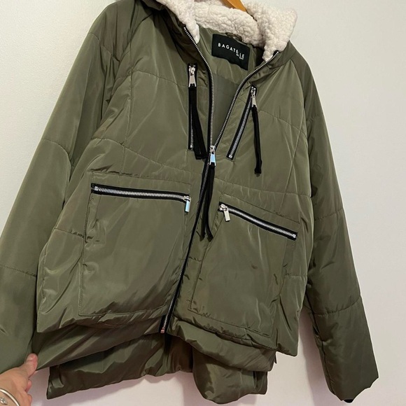Puffer Jacket - Picture 2 of 7